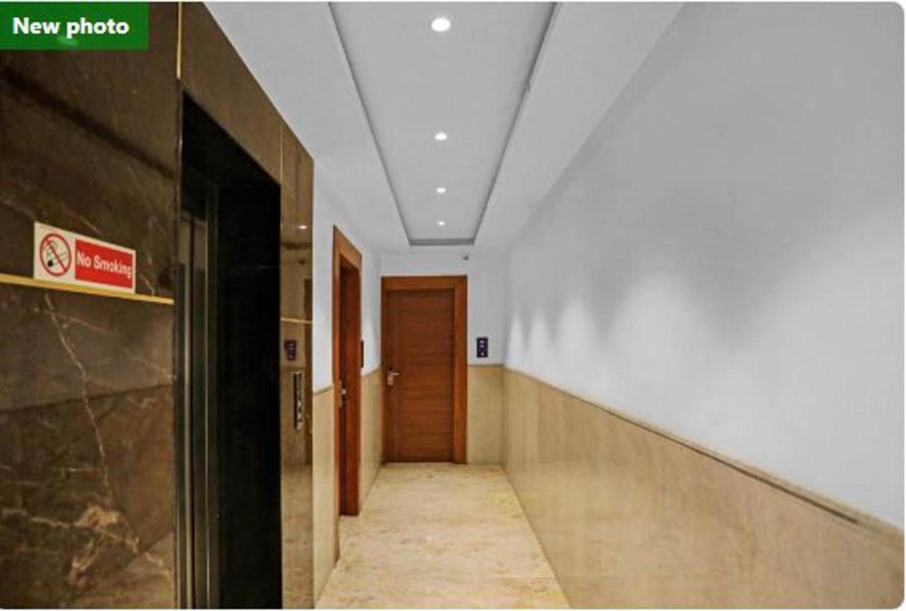 Hôtel Wowstops-Clark Near Delhi Airport à New Delhi Extérieur photo